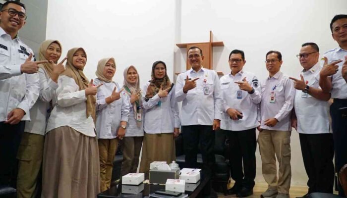 Sinergi Kuat BPOM dan Pemprov Sumsel: Sekda Edward Candra dan Kepala BPOM Palembang Tingkatkan Pengawasan Obat dan Makanan Ilegal