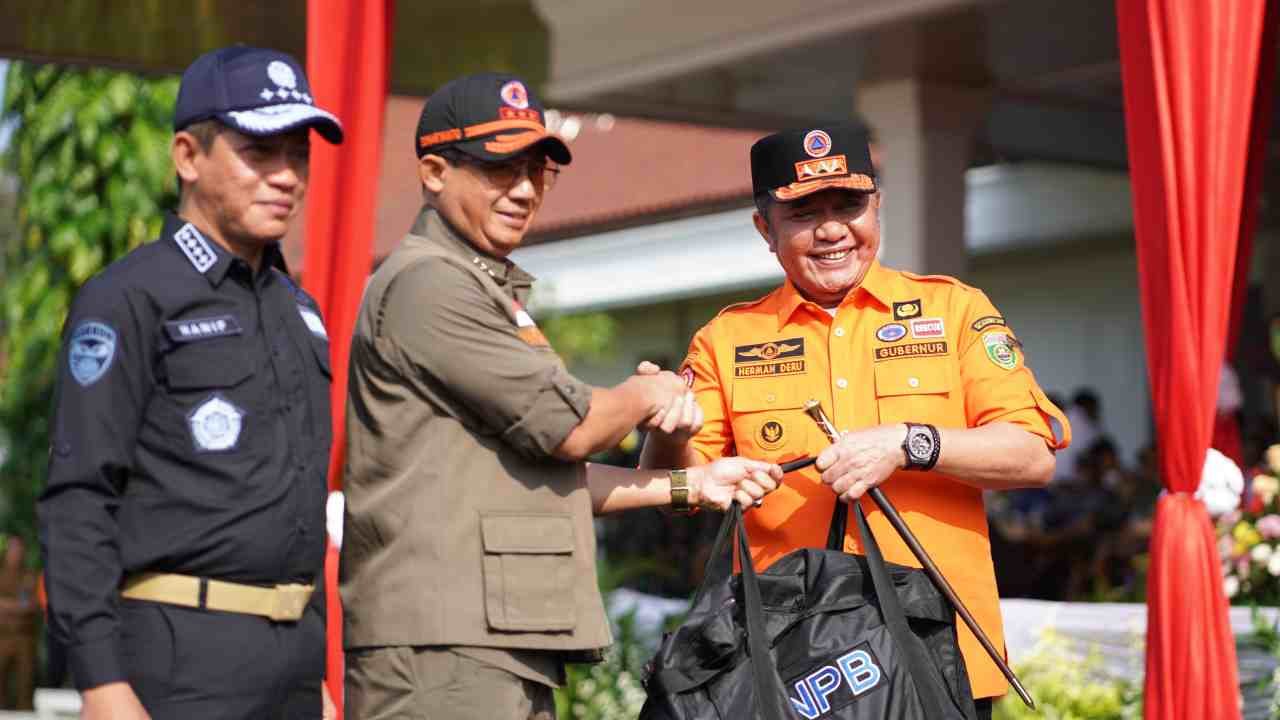 Sukses Kendalikan Karhutla, Gubernur Herman Deru Raih Pujian Menteri Lingkungan Hidup di Apel Siaga Sumsel