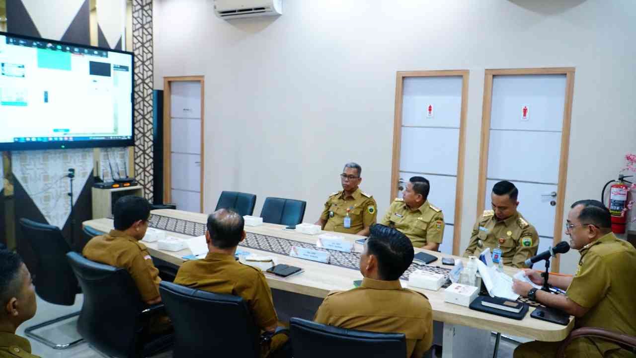 Sumsel Tetapkan Status Siaga Kabut Asap, Sekda Edward Candra Ikuti Rapat Monitoring Penanganan Karhutla di BNPB