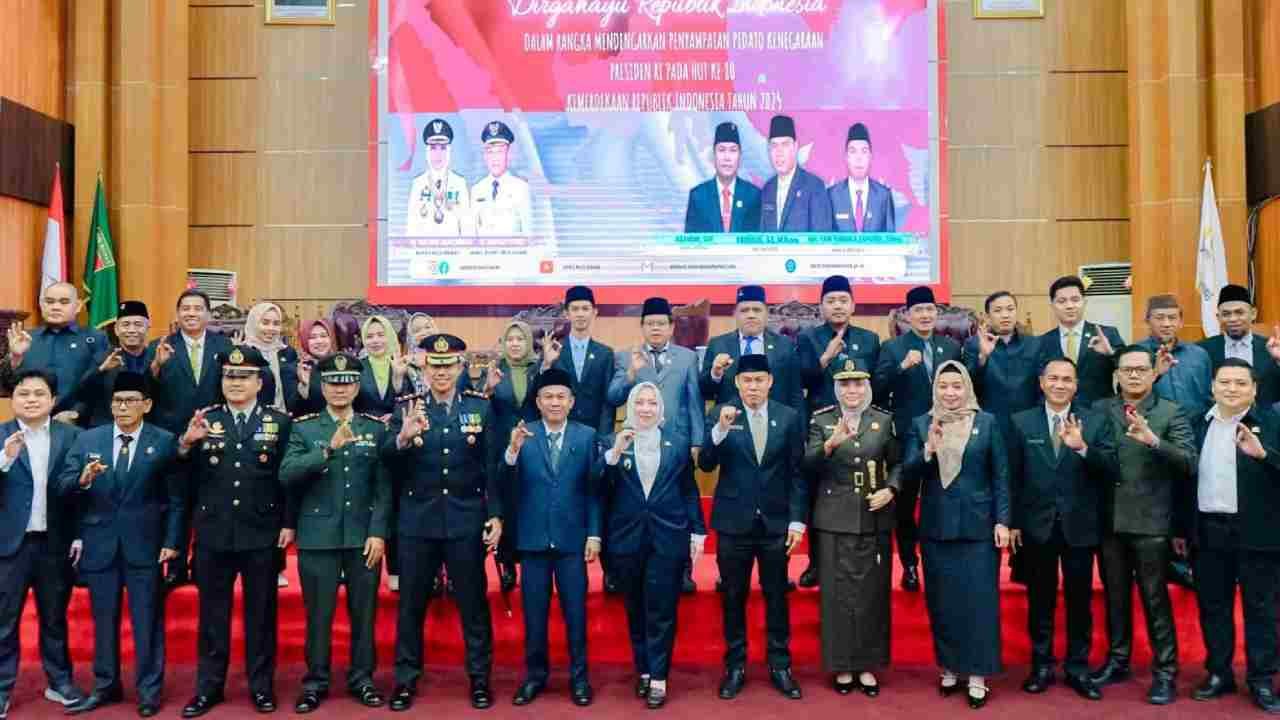 Dengarkan Pidato Presiden, Bupati Ratna Machmud Tegaskan Komitmen Pemkab Musi Rawas Wujudkan Visi Indonesia Emas 2045