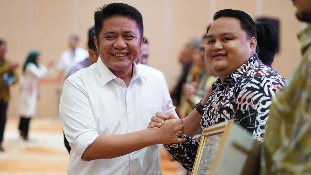 Dorong Universal Coverage Jamsostek, Herman Deru Apresiasi Pemenang Paritrana Award 2024