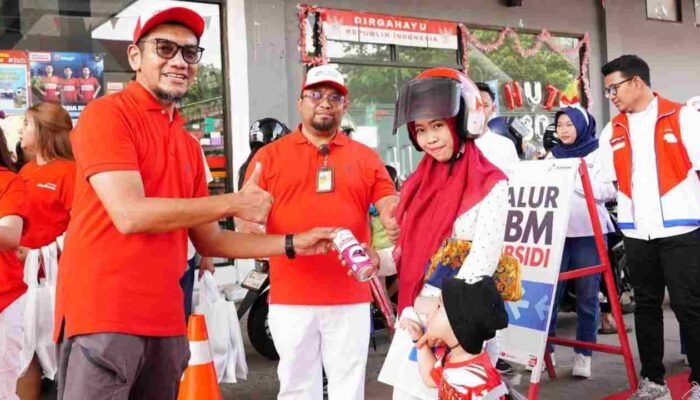 Dua Makna Kemerdekaan Pertamina Sumbagsel, Gelar Lomba di SPBU dan Santunan Panti Asuhan