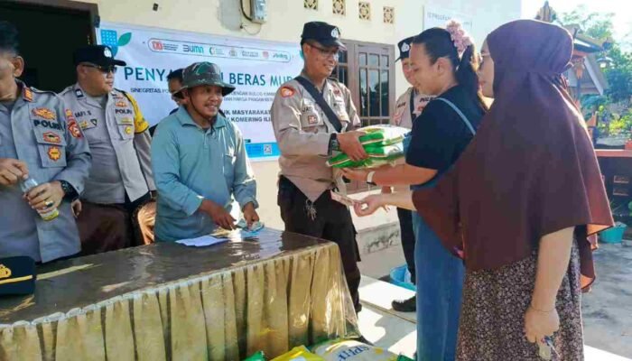 Jaga Stabilitas Pangan, Polres OKI Gelar Gerakan Pangan Murah 7 Ton Beras