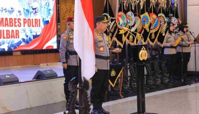 Kapolri Lantik Irwasum dan Kapolda Sulbar, Sejumlah PJU Mabes Polri Berganti
