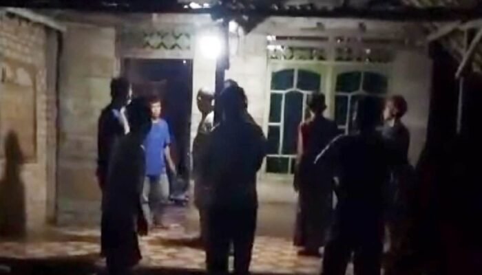 Oknum Kades di Ogan Ilir Digerebek Warga, Diduga Berbuat Mesum dengan Remaja di Bawah Umur
