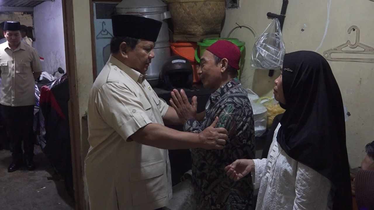 Presiden Prabowo Berikan Bantuan Rumah untuk Keluarga Ojol yang Tewas di Jakarta