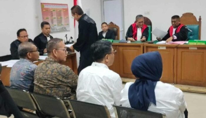 Skandal Suap APBD OKU, Empat Pejabat Didakwa Terima Fee Ketuk Palu Rp 3,7 Miliar