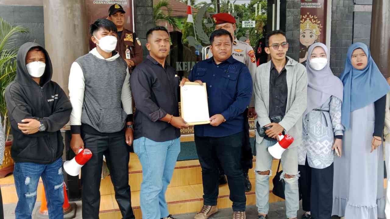 Temuan BPK Bongkar 'Bancakan' Anggaran Rp5,3 Miliar, GERAM OKI Datangi Kejaksaan Tuntut 'Seret' Dalangnya