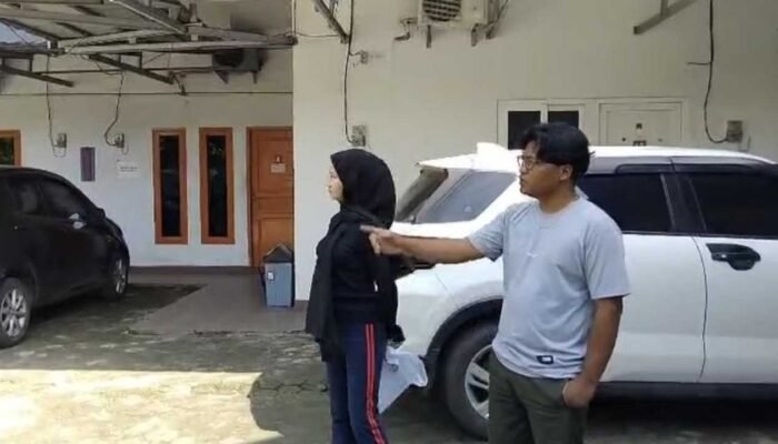 Terekam CCTV, Dua Motor Mahasiswa Hilang Sekaligus di Kosan Palembang