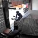 Terekam CCTV, Motor Warga di Palembang Dicuri Siang Bolong Saat Rumah Direnovasi
