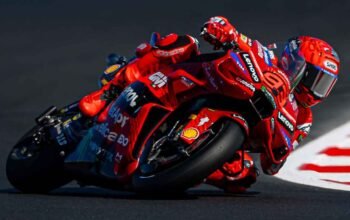 Balas Dendam Sempurna Marc Marquez, Kalahkan Bezzecchi di Duel Sengit San Marino MotoGP