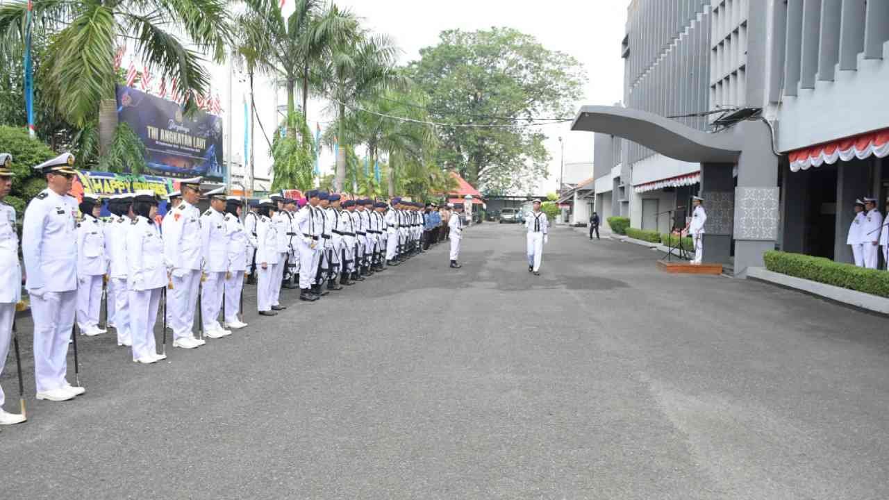 HUT ke-80 TNI AL, Lanal Palembang Tegaskan Peran Ganda: Jaga Kedaulatan, Dorong Kesejahteraan Rakyat