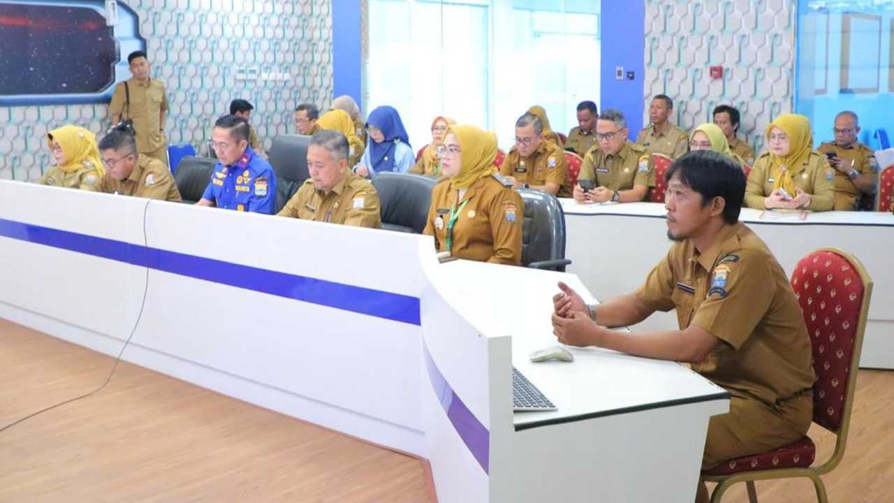 Mandat Ganda ke Daerah, Risiko Tumpang Tindih Program 'Makanan Gratis' dan Krisis TBC