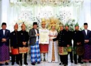 Pernikahan Putri Gubernur Sumsel, Ratu Tenny Leriva, Sarat Adat dan Bertabur Tokoh Nasional