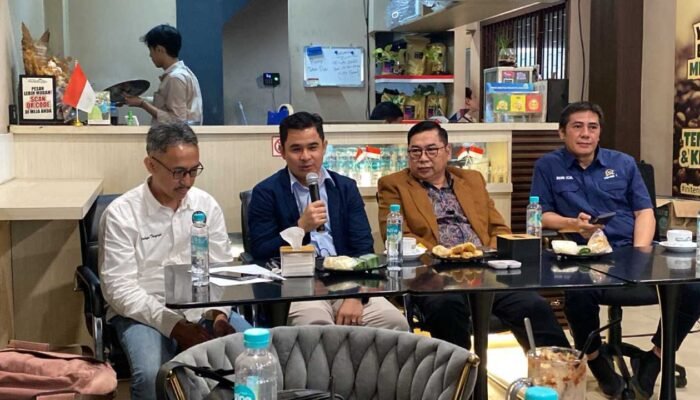 Podcast Boleh Tampilkan Rokok, Kenapa Lembaga Penyiaran Tidak? Ketidakadilan UU Penyiaran di Era Digital Disoroti