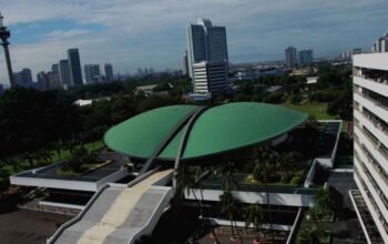 Potret Pendidikan Anggota DPR RI 2024, 10 Persen Lulusan SMA dan Sepertiga Tak Transparan