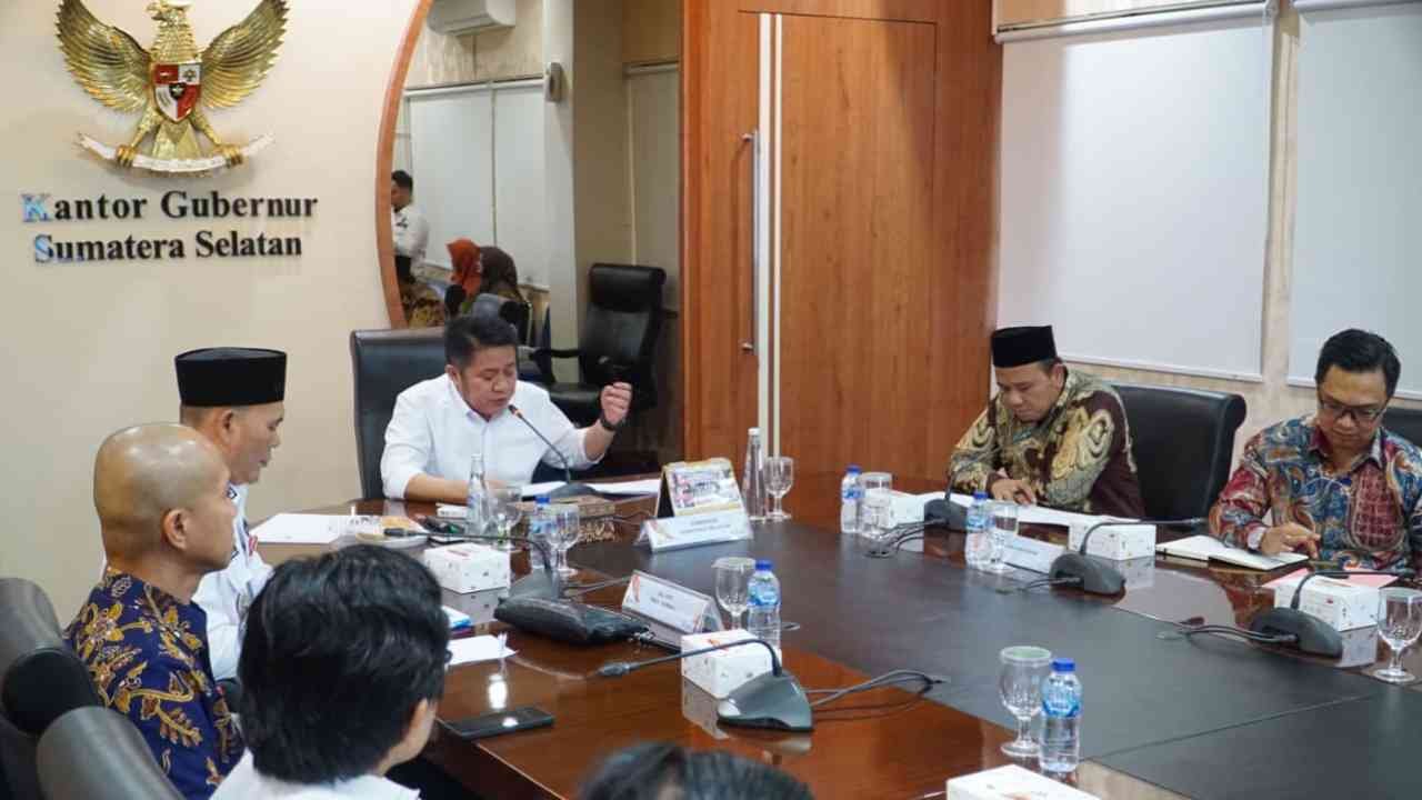 Sumsel Tiga Besar Pesantren Award, Bukti Komitmen Herman Deru pada Benteng Moral Umat