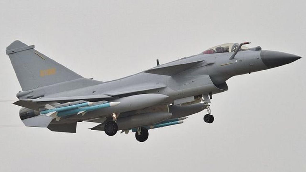 TNI AU Kaji Jet Tempur J-10 China, Kemenhan: Demi Perisai Trisula Nusantara
