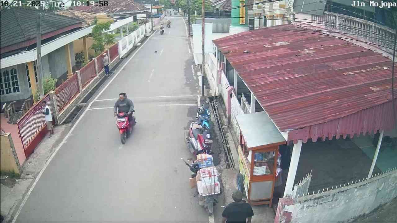 Begal Ancam Pelajar di Palembang Siang Hari, Polisi Buru Empat Pelaku Berbekal Rekaman CCTV Viral