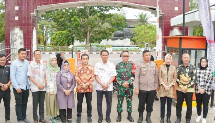 Komitmen Peningkatan Layanan