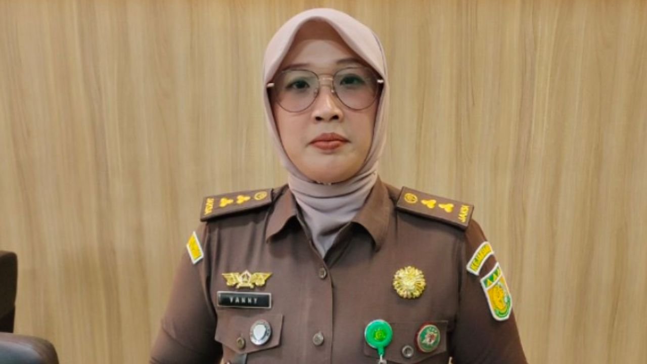 Korupsi Semen: Direktur PT KMM Diperiksa, Kejati Sumsel Tetapkan BUMN Target Utama Penyidikan