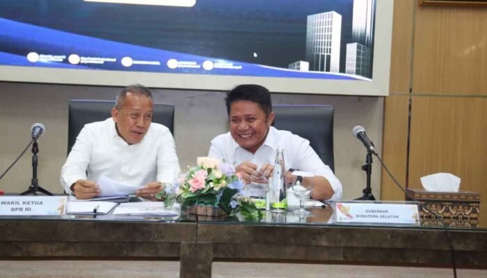 Minta Pusat Dukung Pembangunan Pelabuhan dan Dana