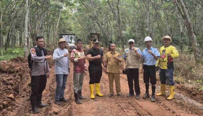 Sinergi Swasta-Pemerintah: Model Percepatan Pembangunan Daerah
