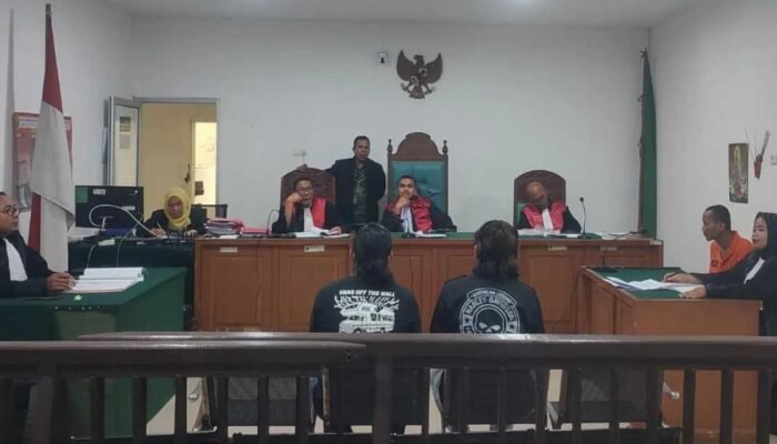 Hakim Cecar Terdakwa Senpi Rakitan, Disinggung Kaitannya dengan Narkotika