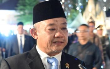 Hari Pahlawan: Mendikdasmen Ajak Pelajar Wujudkan Jiwa Kepahlawanan Melalui Prestasi