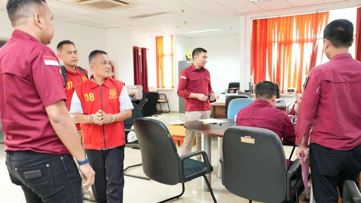 PNS Way Kanan Jadi 'Jaksa Gadungan' Peras Pejabat OKI