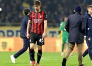 Penyakit Kronis Milan Kumat, Allegri Soroti Kegagalan Mental Saat Unggul