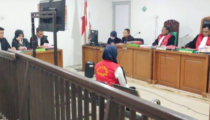 Perantara Jual Beli Ekstasi Dituntut 7,5 Tahun Penjara