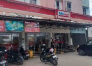 Terekam CCTV, Tiga Terduga Pencuri Kosmetik di Alfamart Kayuagung Ditangkap Warga dan Polisi