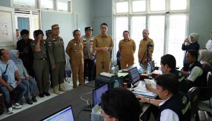 Desentralisasi Layanan dalam Satu Lokasi