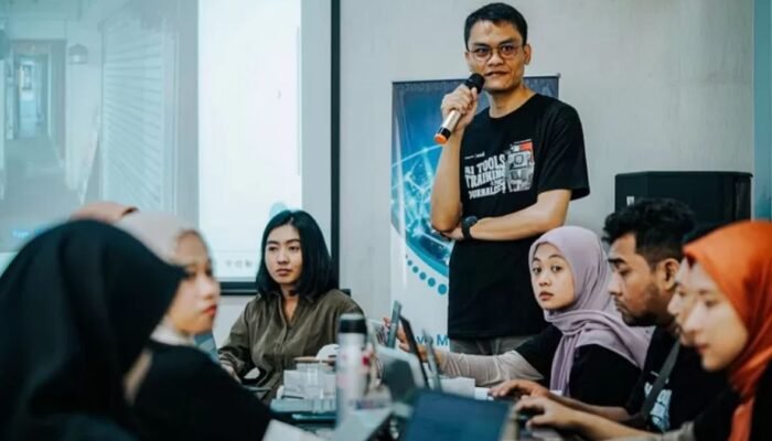 Mengolah Data Kompleks Melalui Teknologi Digital secara Presisi