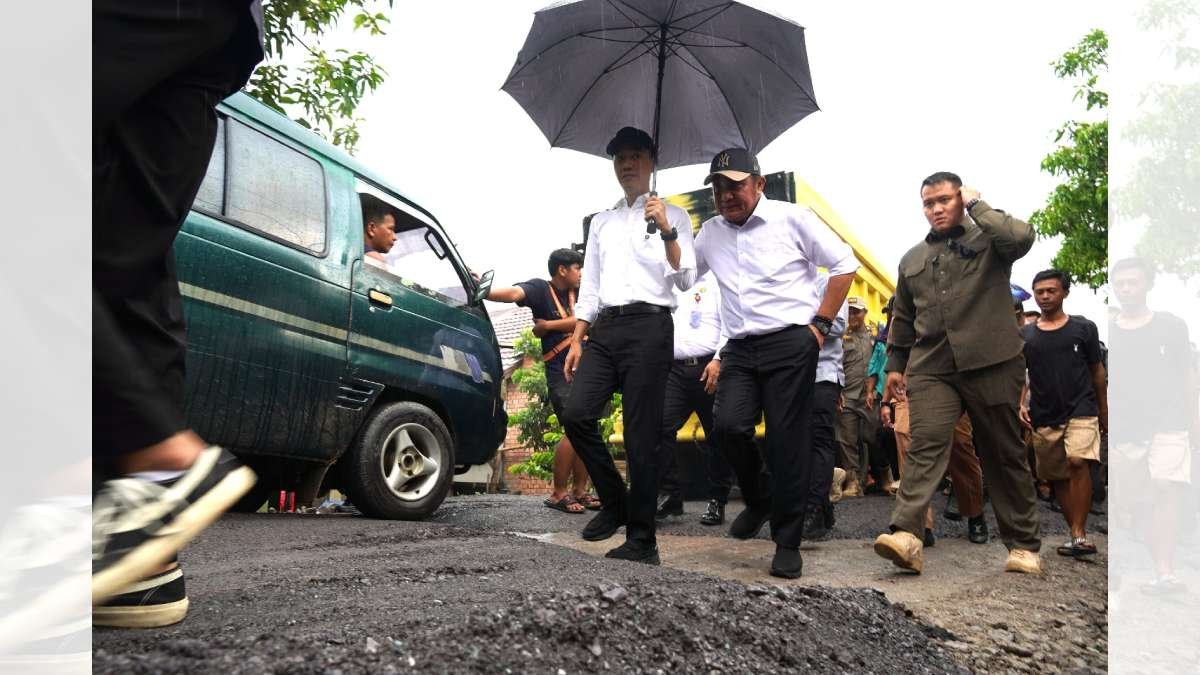 Mengurai Urat Nadi OKI, Pajak Rakyat Menjadi Kunci Jalan Poros Regional