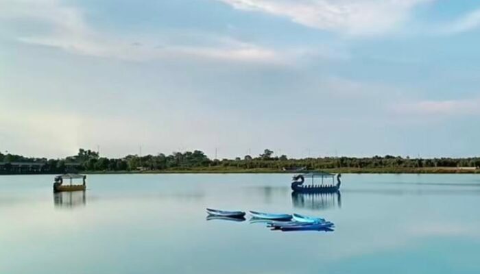 Danau Biru Indralaya: Menjemput ”Healing” yang Tertinggal di Oase Ogan Ilir