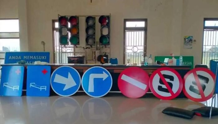 Presisi Fabrikasi dan Kepatuhan terhadap Regulasi