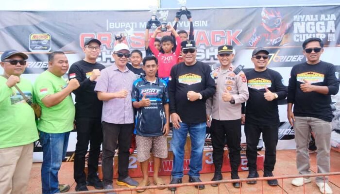 Silaturahmi di Lintasan Tanah