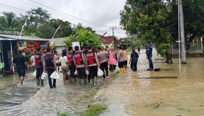 Amuk Dini Hari Sungai Muara Balak dan Sinyal Darurat Banjir di OKU Timur