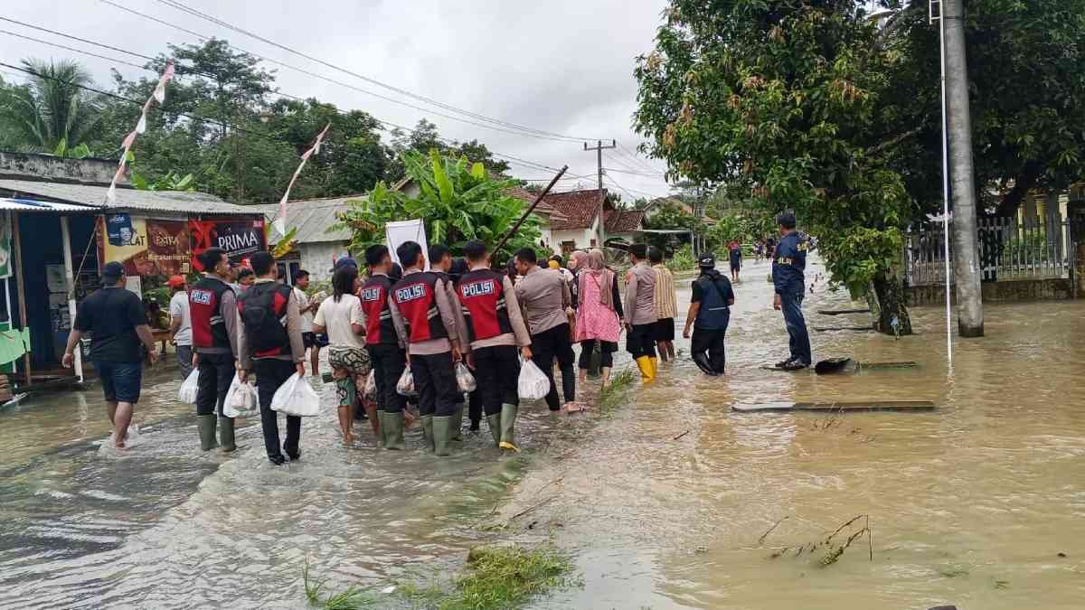 Amuk Dini Hari Sungai Muara Balak dan Sinyal Darurat Banjir di OKU Timur