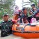 Banjir Menerjang Lempuing, TNI Evakuasi Warga yang Terjebak