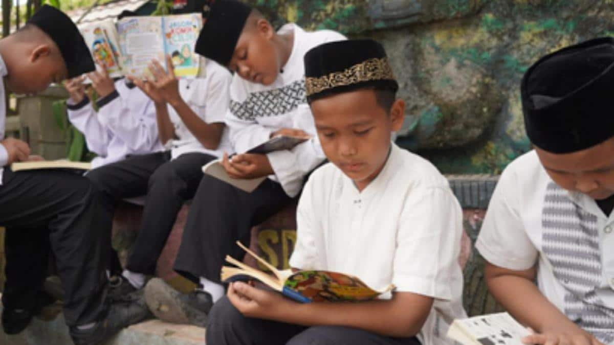 Kucurkan Rp 3,9 Miliar, PTBA Jamin Akses Pendidikan 2.659 Siswa Pra-Sejahtera