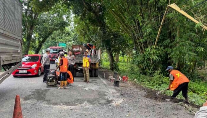 Menambal Kerawanan di Jalur Nadi Sumatera