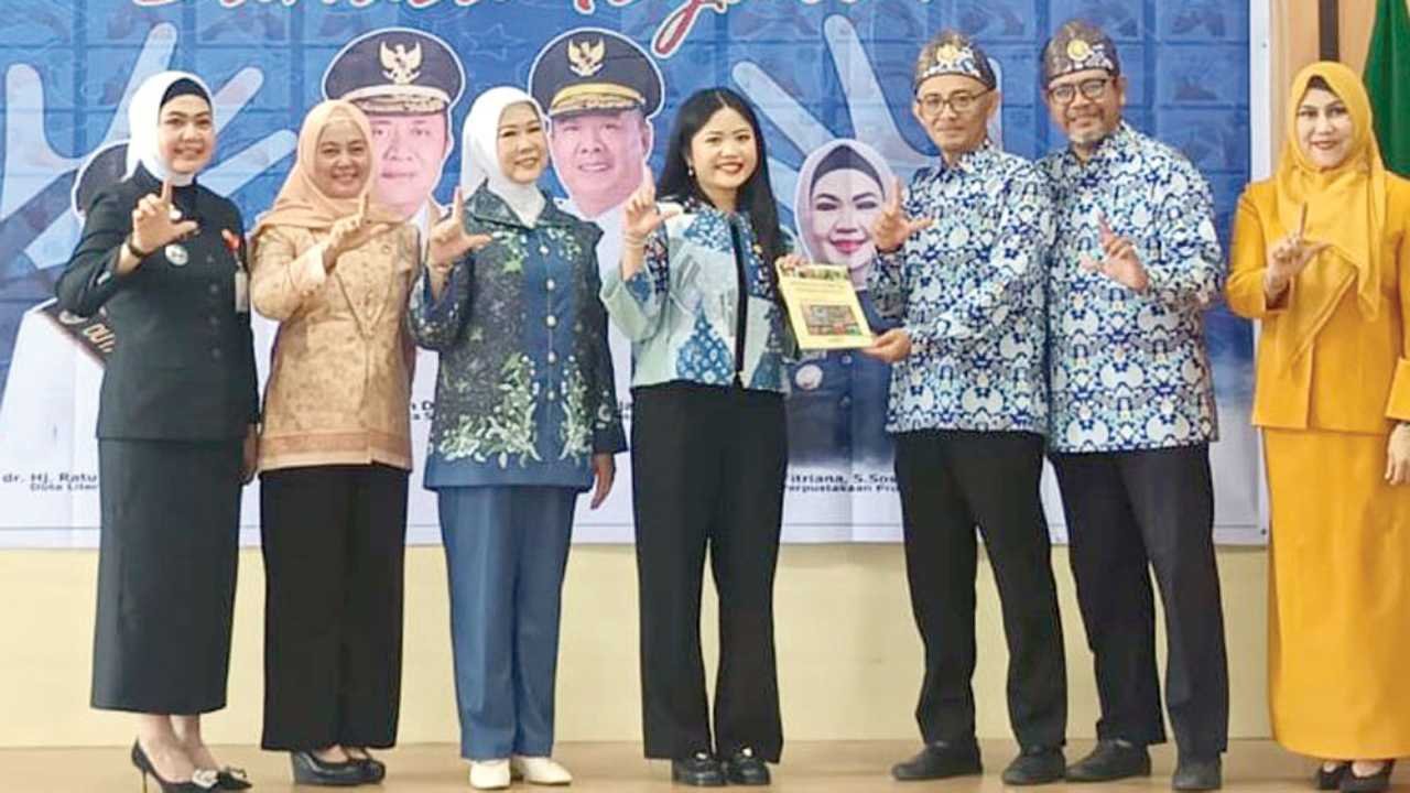 Ratu Tenny Leriva Dorong Perpustakaan Sumsel Jadi Ruang Inklusif Bahasa Isyarat