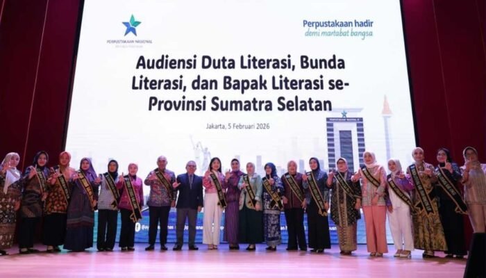 Diplomasi Buku di Jalan Merdeka: Ikhtiar Palembang Mengikis Buta Aksara Modern