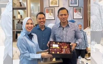 Diplomasi Mode Ike Meilina Muchendi dalam Membawa Songket Bidak Cukit ke Orbit Nasional