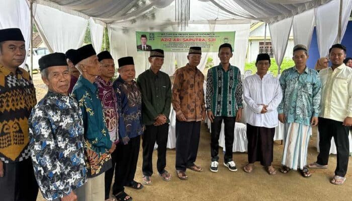 Legislator DPRD Sumsel Aziz Ari Saputra Kawal Peningkatan Jalan dan Drainase Desa Cahaya Mas OKI