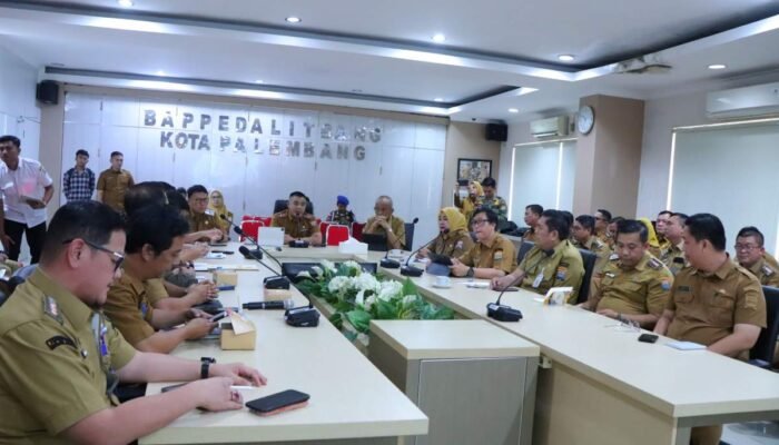 Membedah Simpul Birokrasi di Lorong Kota, Camat Palembang Diminta Lebih Responsif