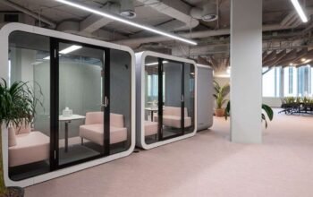 Menciptakan Ruang Privasi di Tengah Riuhnya Kantor Terbuka